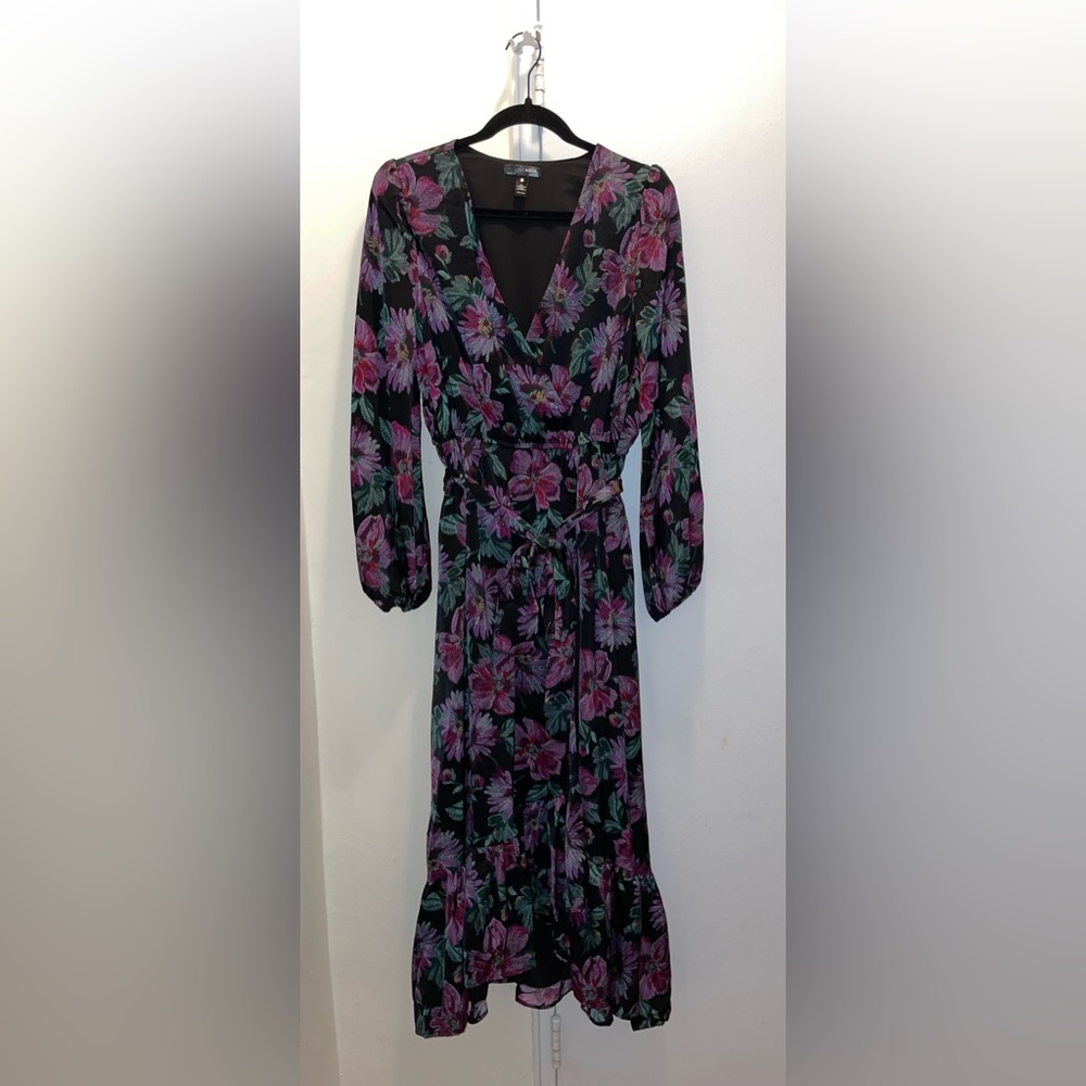 AQUA Long Sleeved V-Neck Fit & Flare Floral Wrap Maxi Dress Size Medium $118 - Picture 9 of 15